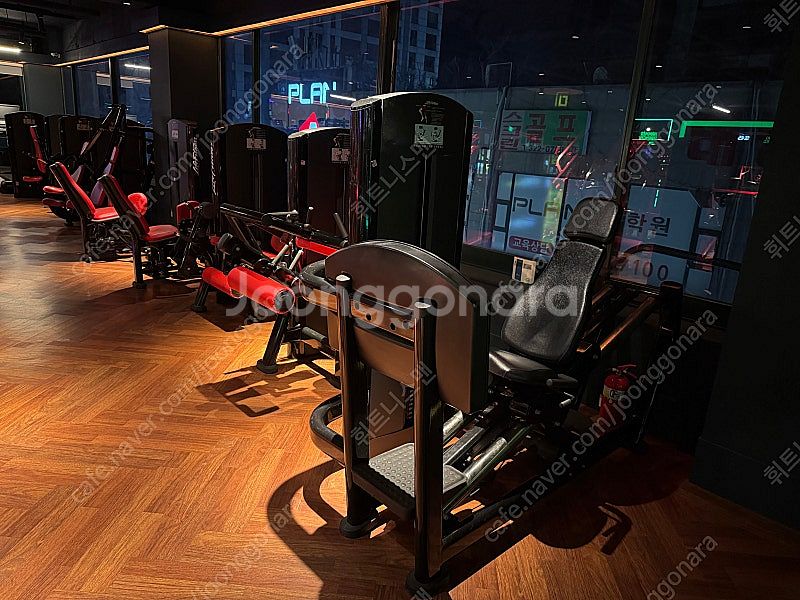 라이프 휘트니스 레그프레스, 레그컬, 레그익스텐션 판매...--2