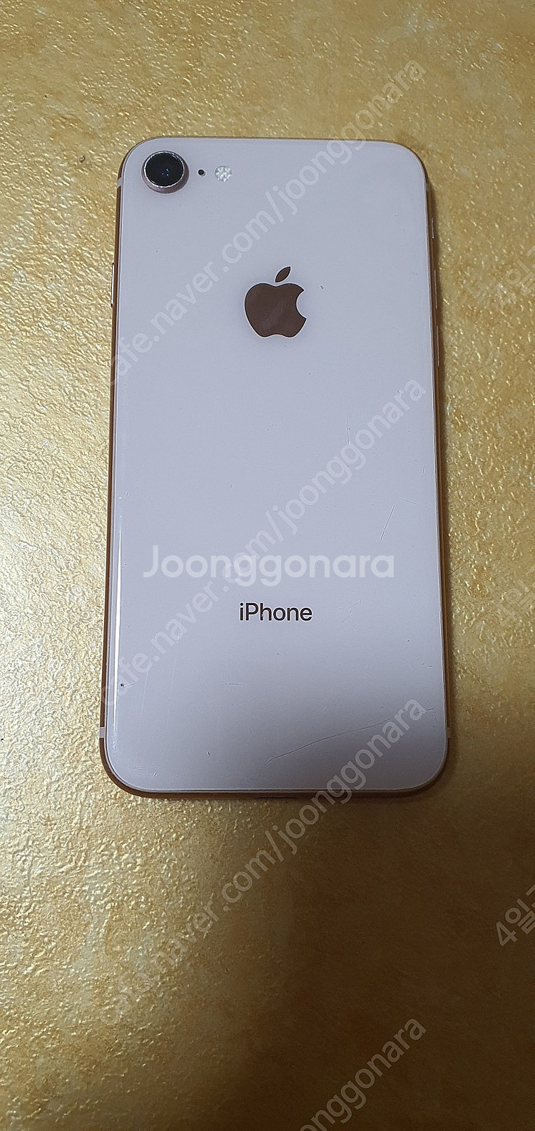 아이폰8 로즈골드 256 GB 택배포함 팝니다.--1