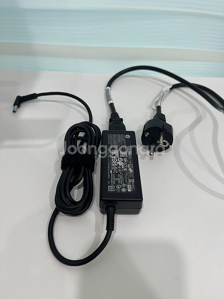 HP 노트북 라이젠 3 7000시리즈 거의 새거 판매합...--6