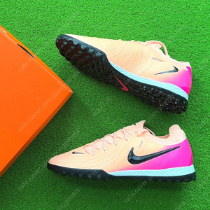 나이키 팬텀 gx2 프로 tf 핑크색 270 새제품 교환합니다.