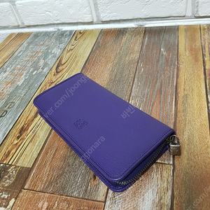 [정품] 로에베 아나그램 퍼플 지퍼장지갑