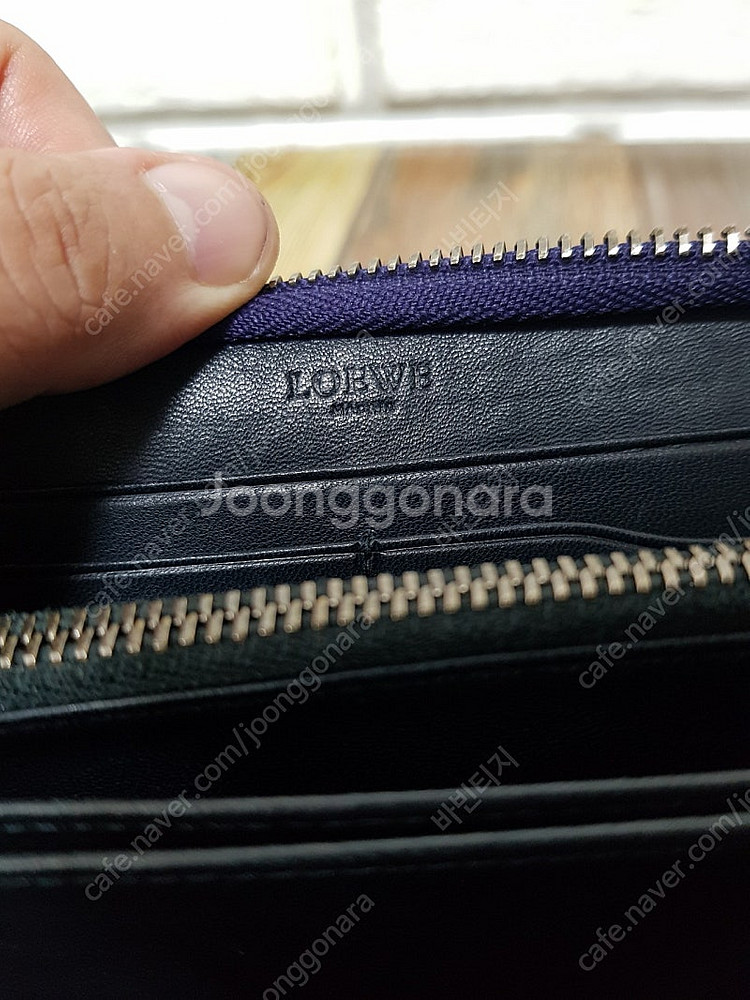[정품] 로에베 아나그램 퍼플 지퍼장지갑--8