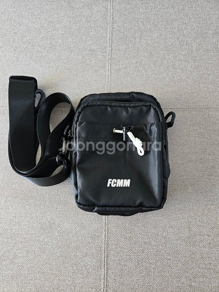 여행용품(백팩,크로스백,목베개)--0