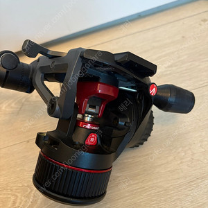 Manfrotto 608 멘프로토 유압식 비디오 해드
