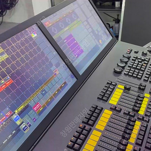 MA2 조명콘솔 팝니다. (19인치 전동 리프트 와이드