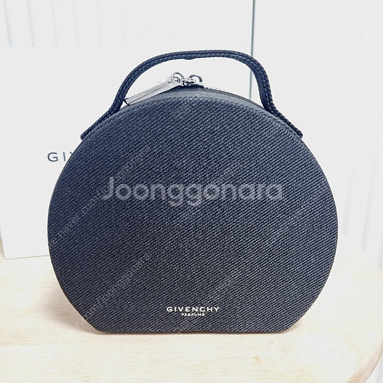 지방시 파우치 (새제품)--3