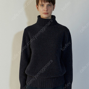 lo61 yak turtleneck sweater night, cloud 색상