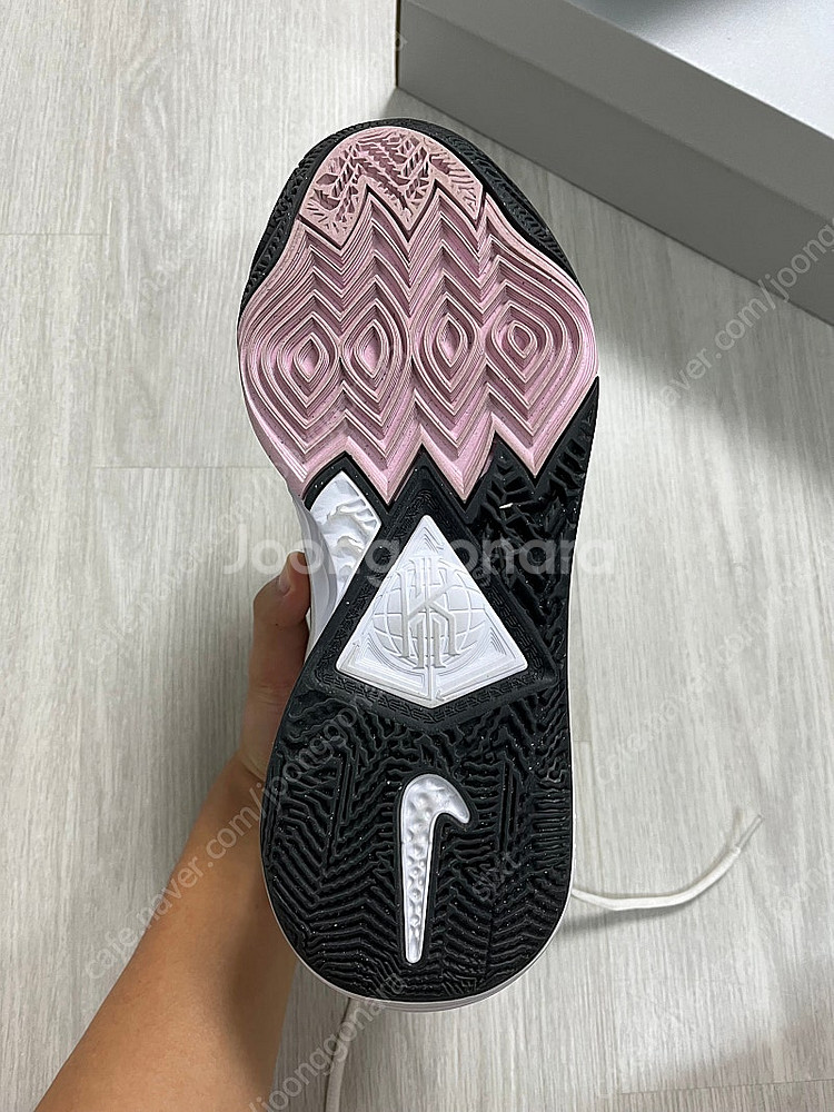 나이키 카이리8 농구화 285--3