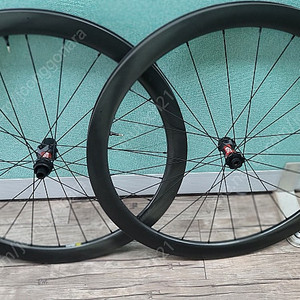 파스포츠 경량디스크휠 45mm DT240허브셋 판매합니다