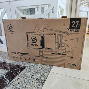 (풀박스) MSI 27인치 4K UHD 160Hz 게이밍 IPS 모니터 (모델명 : MAG 274URFW) + 작동 영상 있음