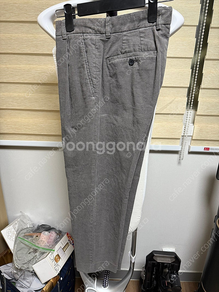 DKNY 코듀로이 팬츠 30--0