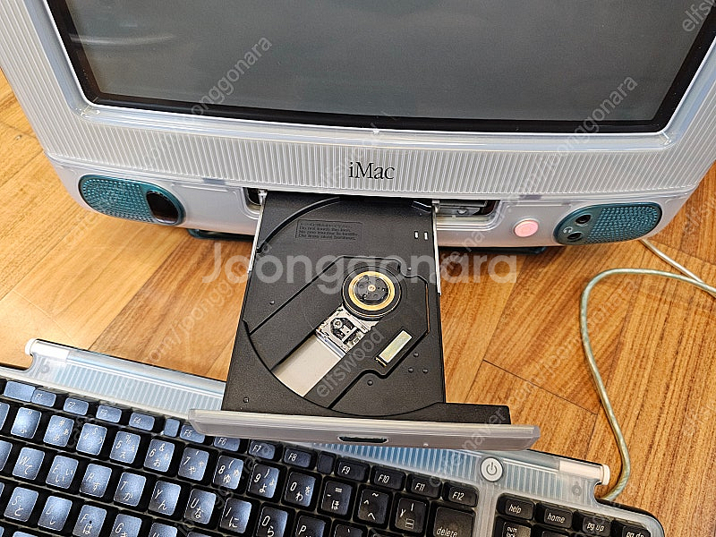 부팅안되는 올드맥 아이맥 G3 팝니다.--4