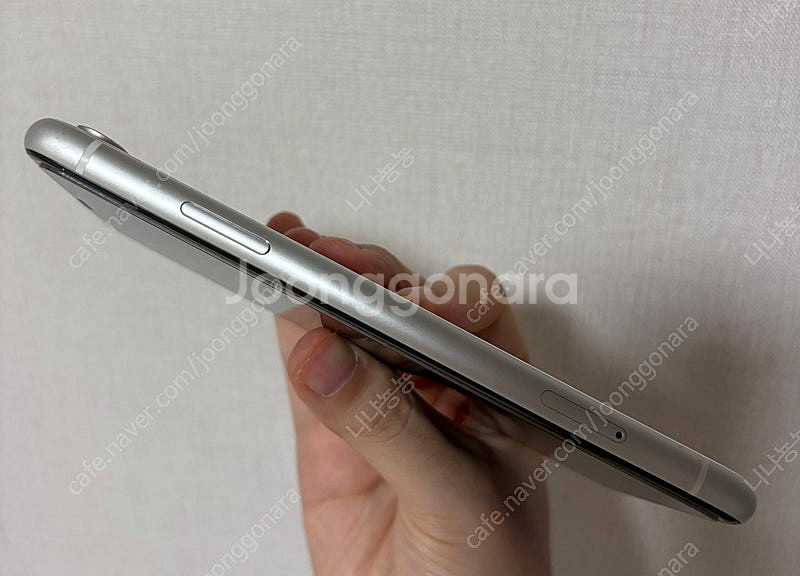 아이폰xr 64기가 화이트 무음 배터리93%--4