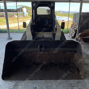 BOBCAT T250 스키드로더 판매합니다.
