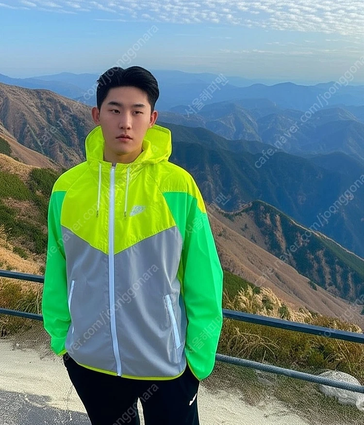 나이키 여성 형광노랑/그린 여름 경량 바람막이 자켓 윈드러너 남녀공용 S 90사이즈 이미지