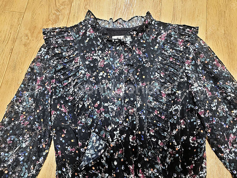 SJSJ 플리츠원피스,자라 쥬얼리버튼니트가디건,루에브르 크롭자켓,블러썸에이치컴퍼니 슬랙스,마쥬 원피스,론론 썸머가디...--4