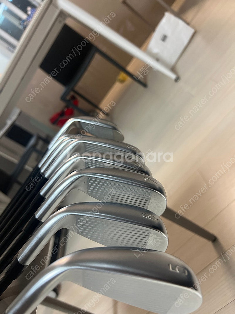 미즈노 jpx923 핫메탈 8아이언 카본 i55-R 국내정품 팝니다!--2