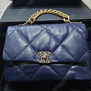 샤넬19백 라지 네이비