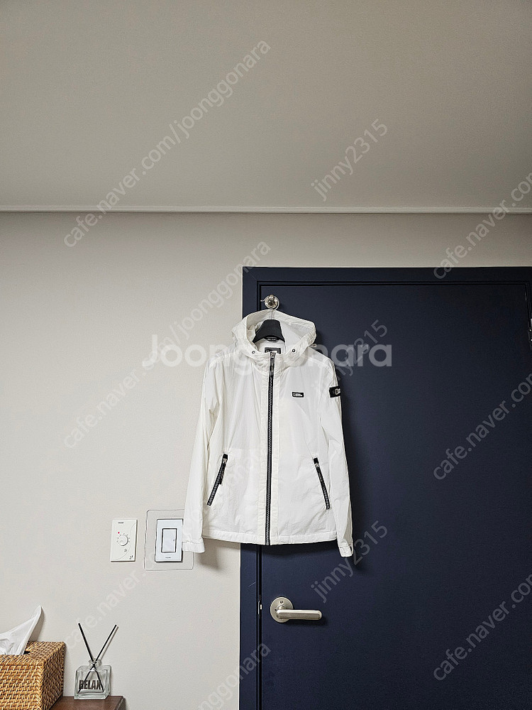 내셔널지오그래픽 바람막이--1