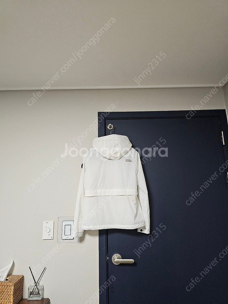 내셔널지오그래픽 바람막이--5