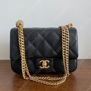 정품 샤넬 하트볼 미니 플랩백 24SS 정가 이하 판매