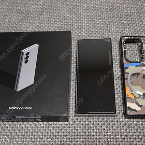 갤럭시 폴드6 256GB 실버 쉐도우 S급 판매합니다.