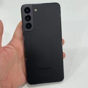 갤럭시S22플러스 (S906) 256GB 블랙 외관 S급 18만원에 판매해요~