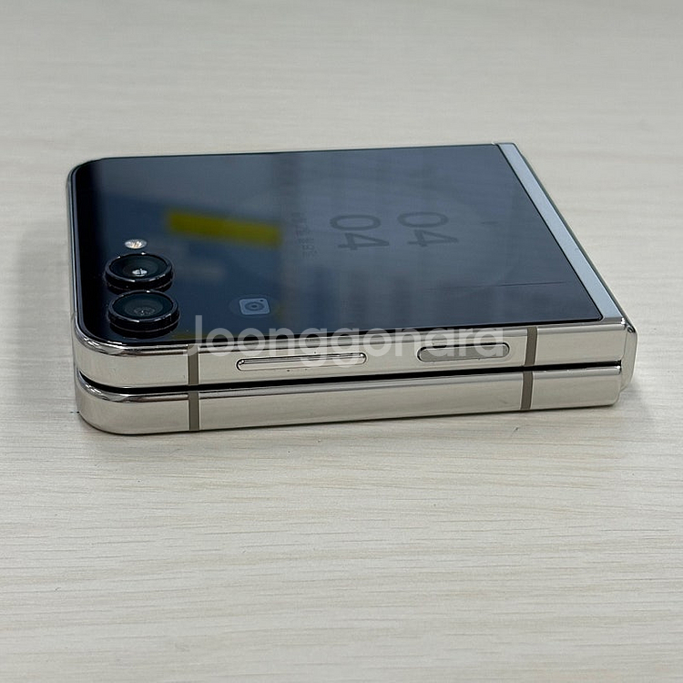 갤럭시Z플립5 크림색상 512용량 미파손 가성비 꿀매물 22만 판매해요--7