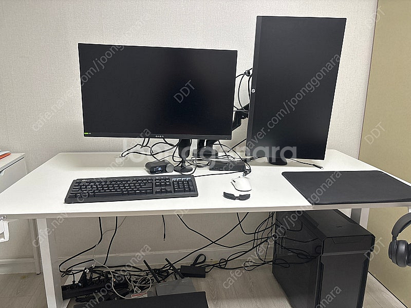 [판매중] 7800X3D 9070XT 본체 팝니다.--2