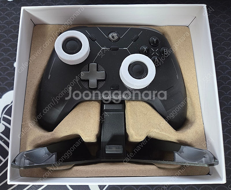 gamesir Cyclone2 충전독 포함 판매합니다....--1
