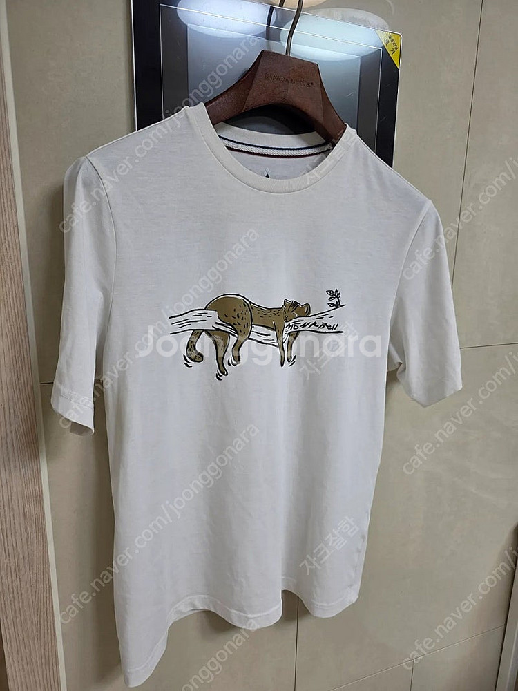몽벨 흰색 반팔 티셔츠 싸게 팝니다 105 XL--0