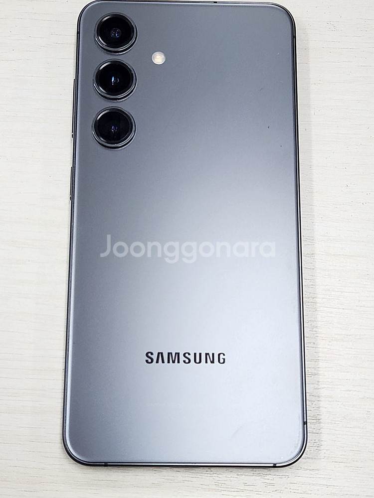 갤럭시 S24 블랙색상 256용량 새상품컨디션 초SS급 단말기 52만 판매합니다--2