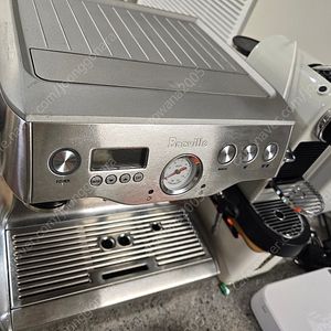 브레빌 920 커피 머신 미뇽