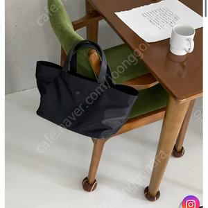 봉긋 보트백 프라다 블랙가죽
