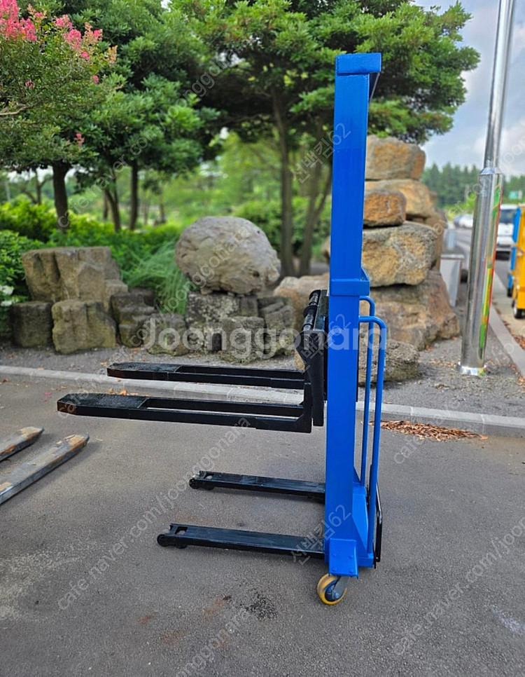 반자동 유압식 리프트 지게차--0