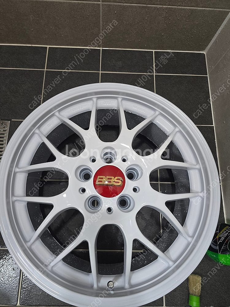 정품 BBS RG-R(RG718) 17인치 휠팝니다--0