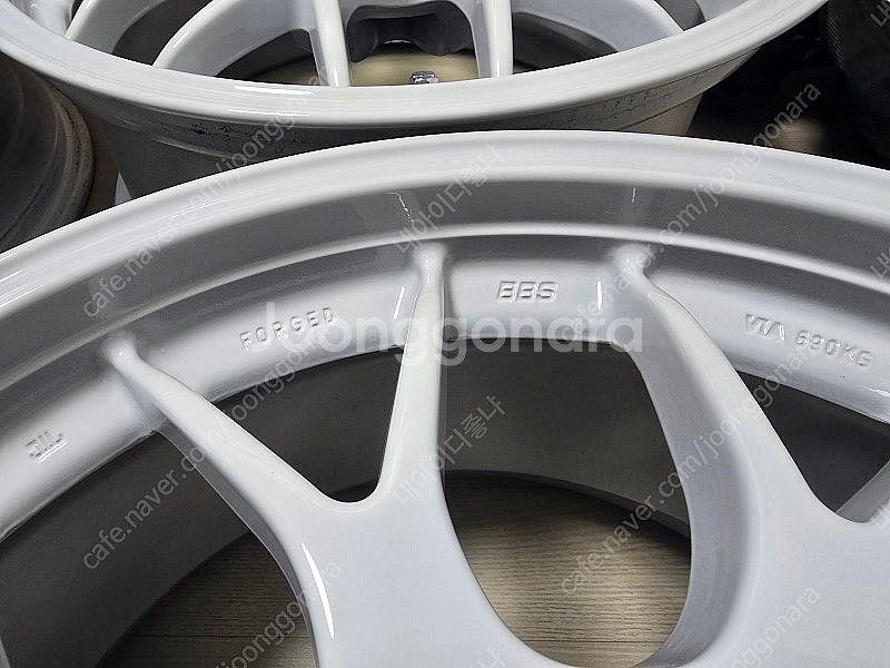 정품 BBS RG-R(RG718) 17인치 휠팝니다--2
