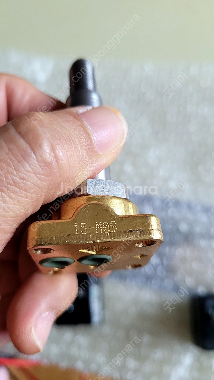 커피머신 솔밸브 부품 팝니다--1