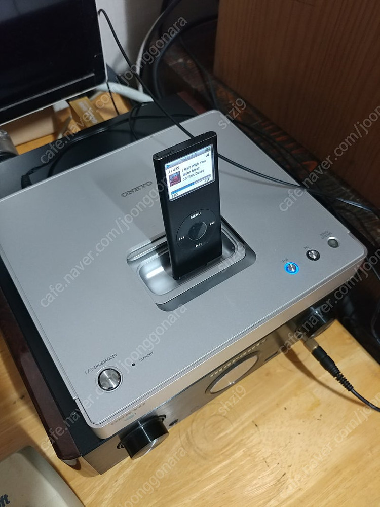 아이팟 나노 2세대(8G) 팝니다 이미지