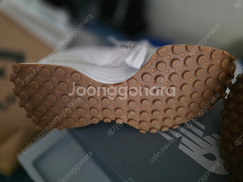 뉴발란스 MS327HR1 운동화 팝니다.(245mm)--4