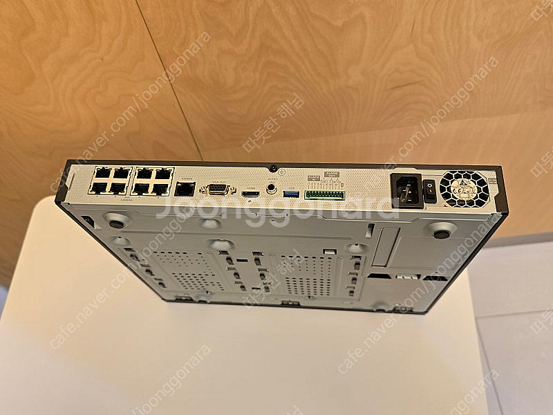 한화테크인 NVR 8채널 모델 : XRN-810S--2