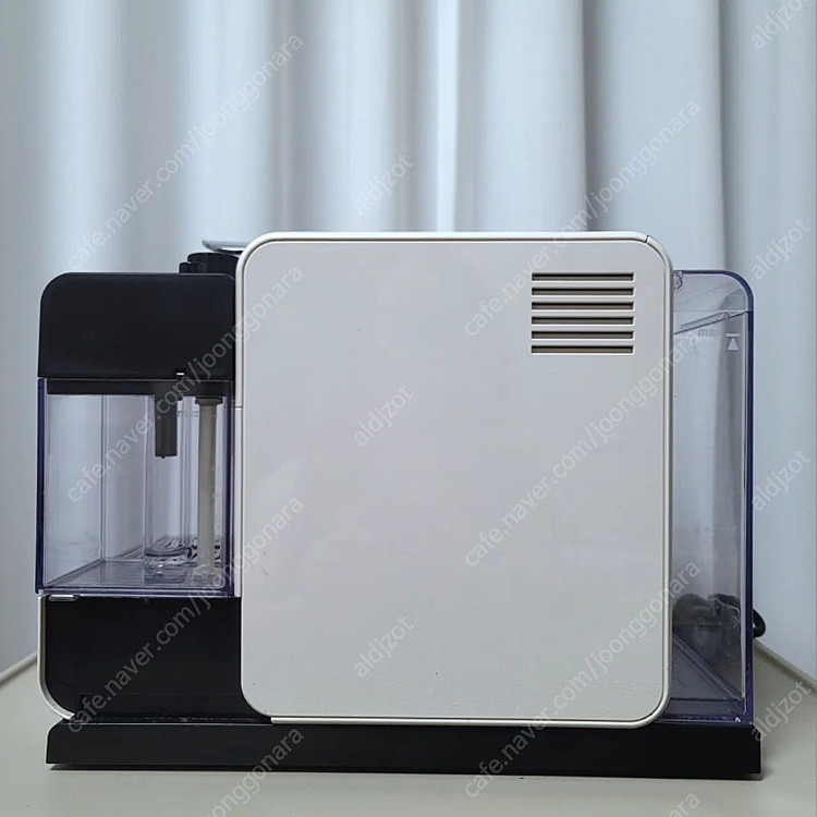 네스프레소 라티시마 터치 (기능 에스프레소,롱고,카푸치노,마키아토,플랫화이트,라떼) 이미지