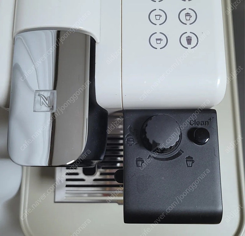 네스프레소 라티시마 터치 (기능 에스프레소,롱고,카푸치노,마키아토,플랫화이트,라떼) 이미지