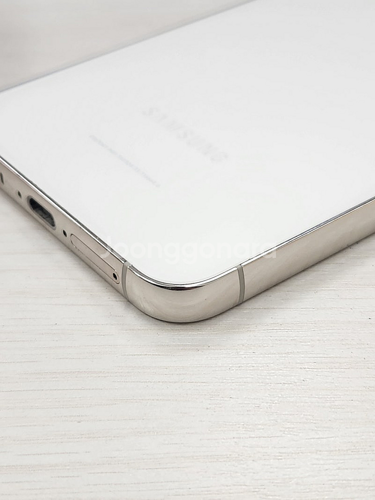 갤럭시 S23플러스 크림색상 256용량 새상품컨디션 초SS급 단말기 40만 판매합니다--4