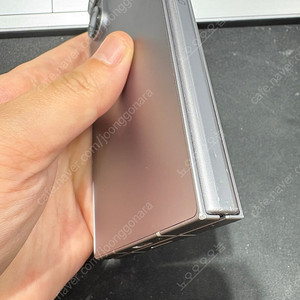 폴드6 256GB 실버쉐도우