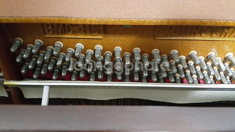영창 콘솔 피아노 BMC-116 판매합니다.--2
