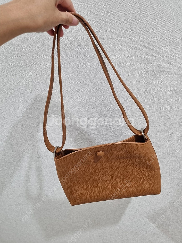 봉긋 세이브머니백 카멜 가격낮춤--1