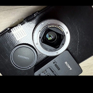 ZEISS 55mm F1.8 ZA 소니 정품 단렌즈 팔아요