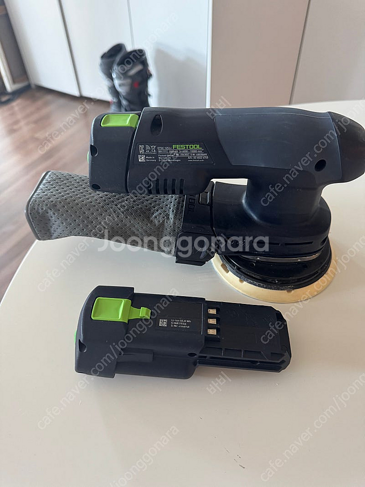 페스툴 샌딩기 ETSC 125Li 배터리 2개--0