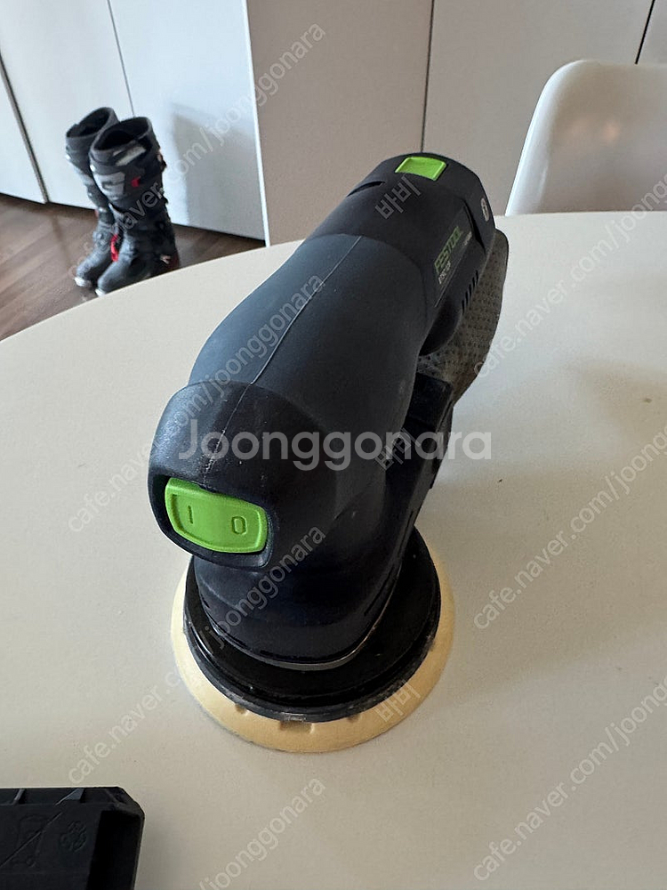 페스툴 샌딩기 ETSC 125Li 배터리 2개--1